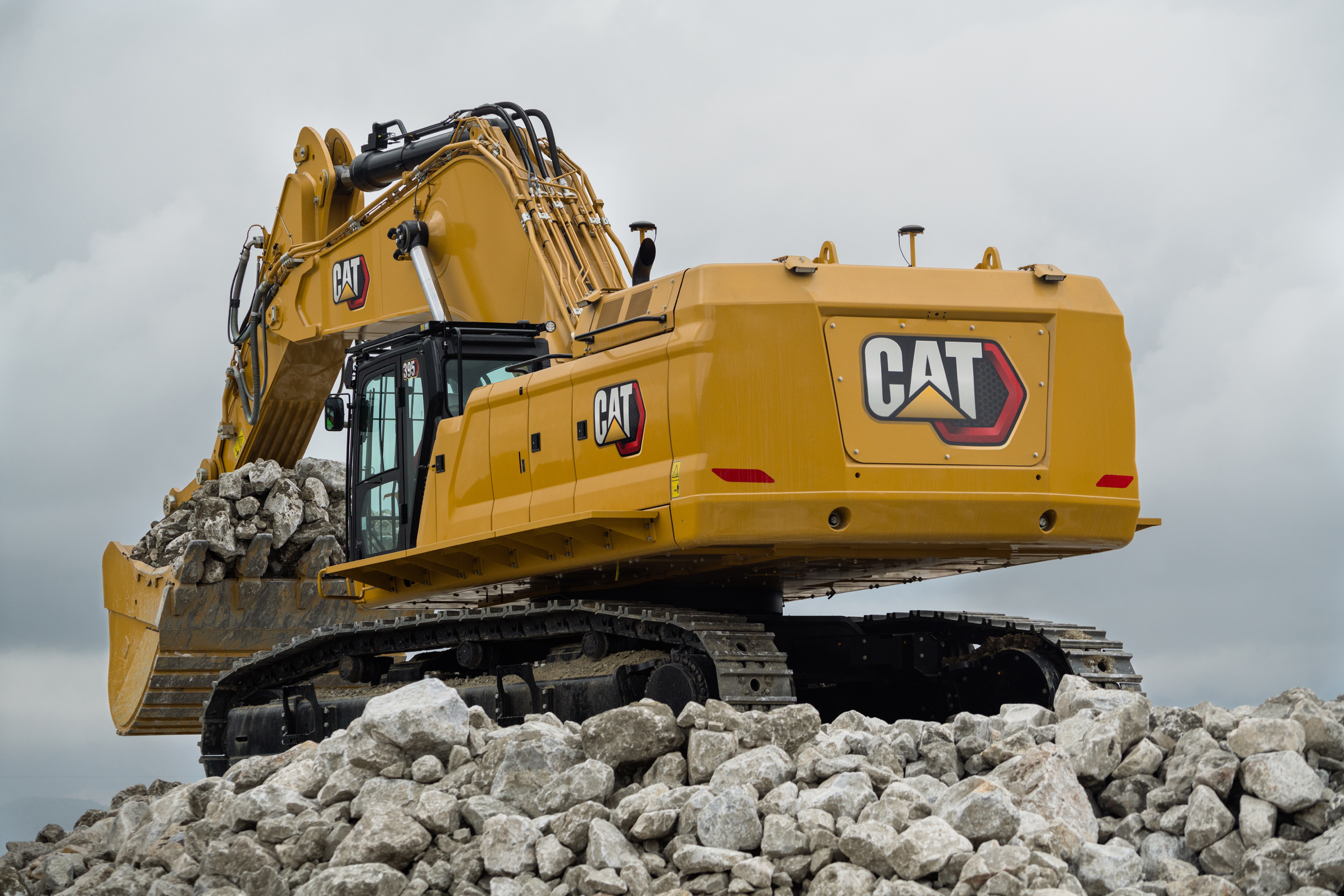 Coal Zoom New Cat 395 Excavator Boosts Productivity and Reduces